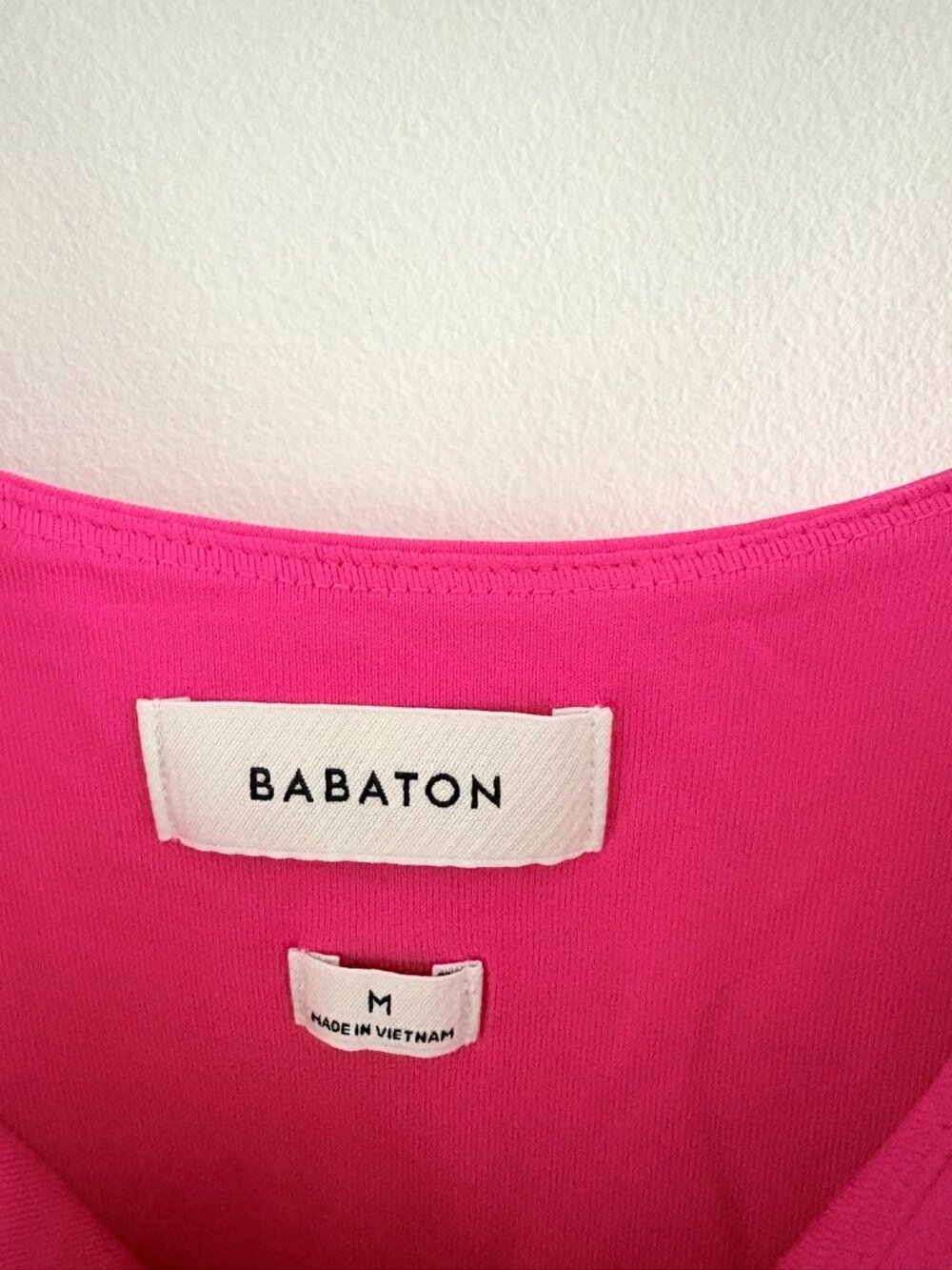 Aritzia Babaton Contour Cami Mini Dress V Neck Bodycon Pink Size Medium - Picture 4 of 6